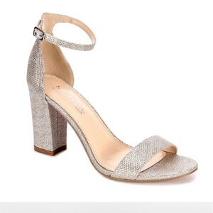 Michael by Michael Shannon Sachca adorable sandals 9 size